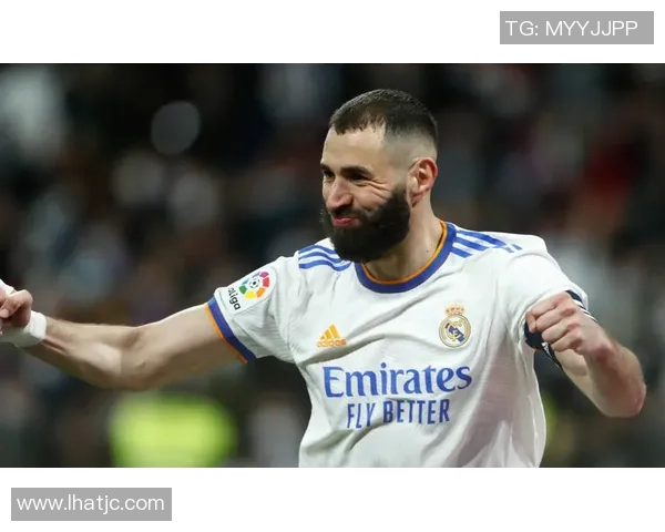 欧冠新球科技升级内置芯片实时追踪射门数据提升比赛分析能力